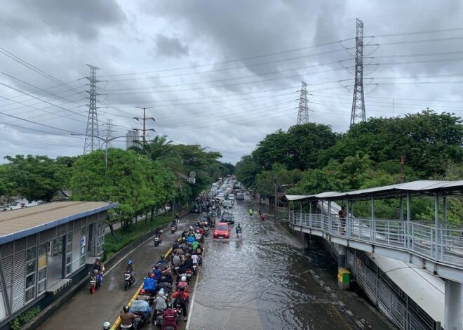 Jl Daan Mogot Jakarta Barat Banjir! Lalu Lintas Macet