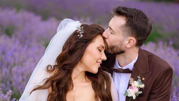 Apa Itu Lavender Marriage Yang Dikaitkan Dengan Artis Terkenal ?!