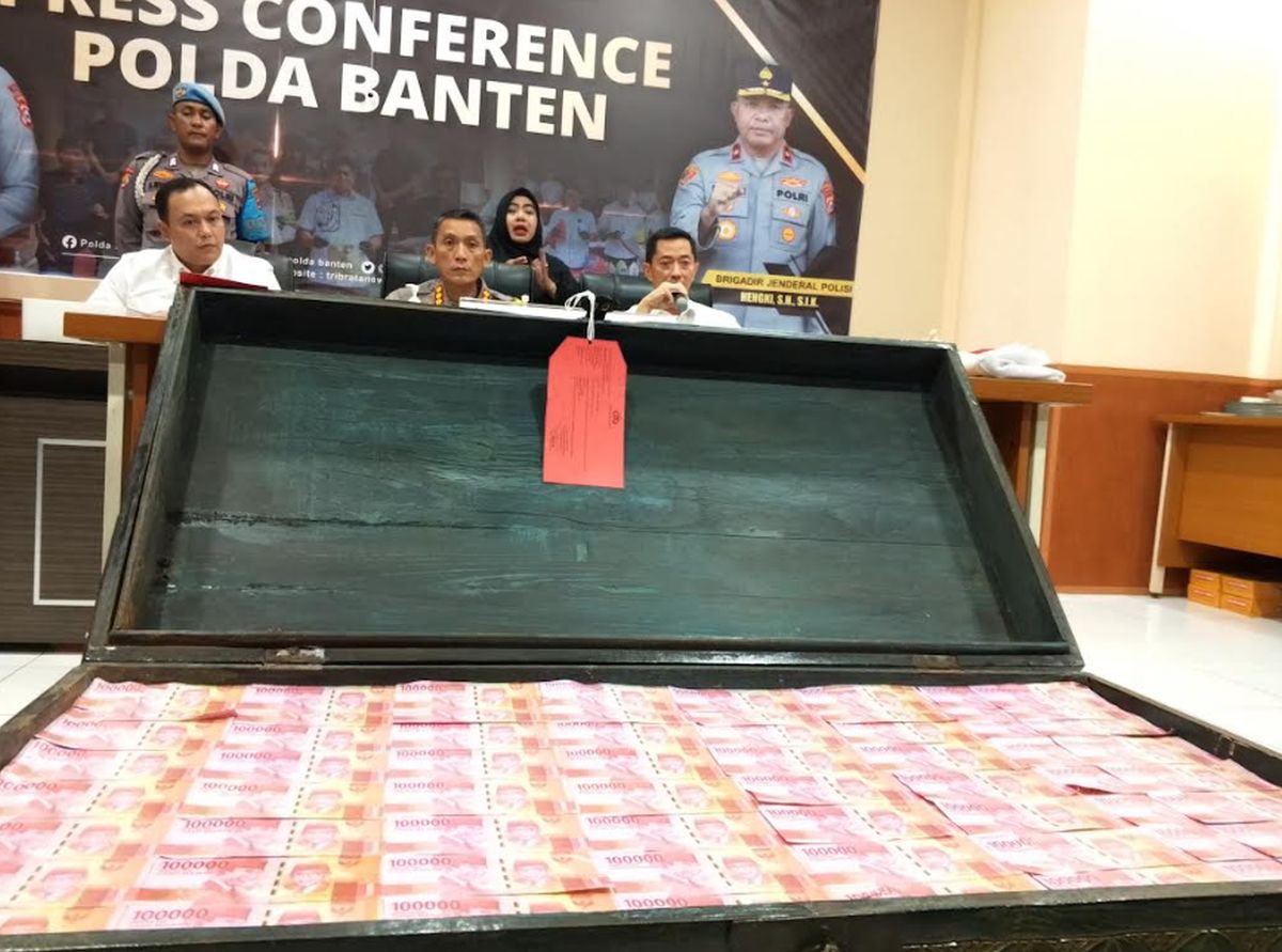 Geger Tokoh Agama di Pandeglang Ngaku Bisa Gandakan Uang Pakai Peti Ajaib: Rp10 Juta Jadi Rp1 Miliar, Begini Ending-nya