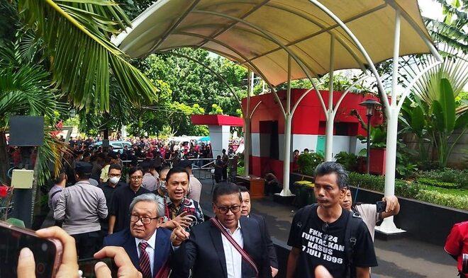 Hasto Kristiyanto Tiba di KPK untuk Diperiksa Sebagai Tersangka