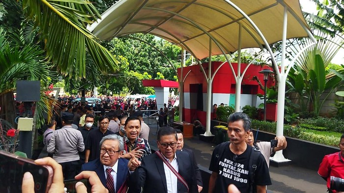 Hasto Kristiyanto Tiba di KPK untuk Diperiksa Sebagai Tersangka